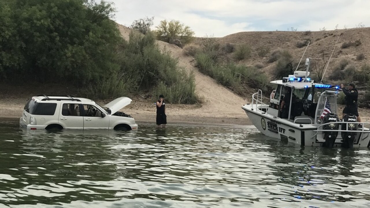 SUV gets stuck in Lake Havasu after men make bet
